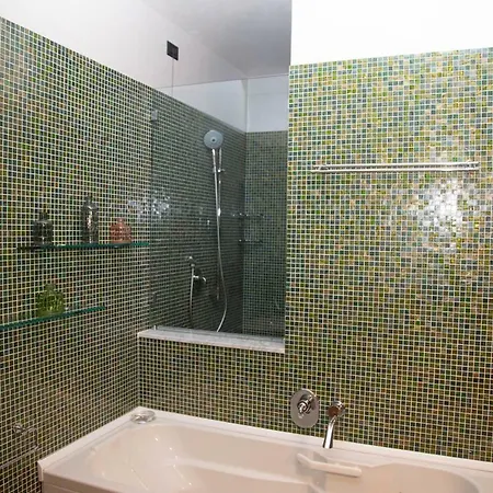 Green Apartment * רוסולינה מארה